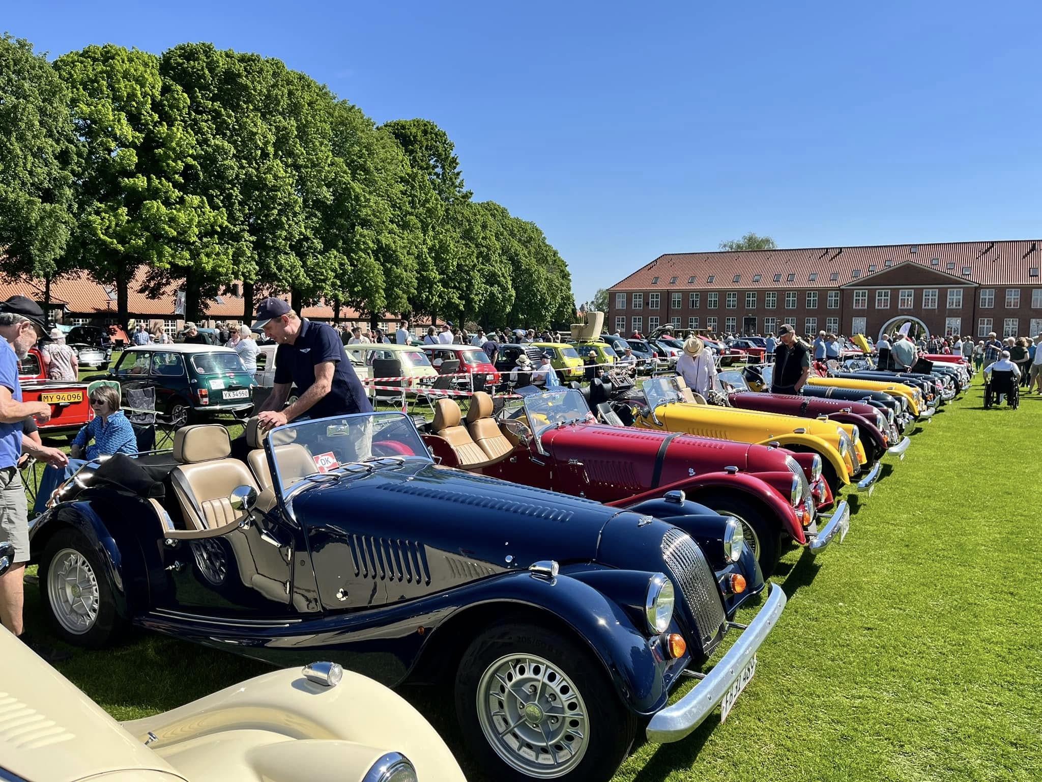 Viborg Engelske Biler 2024